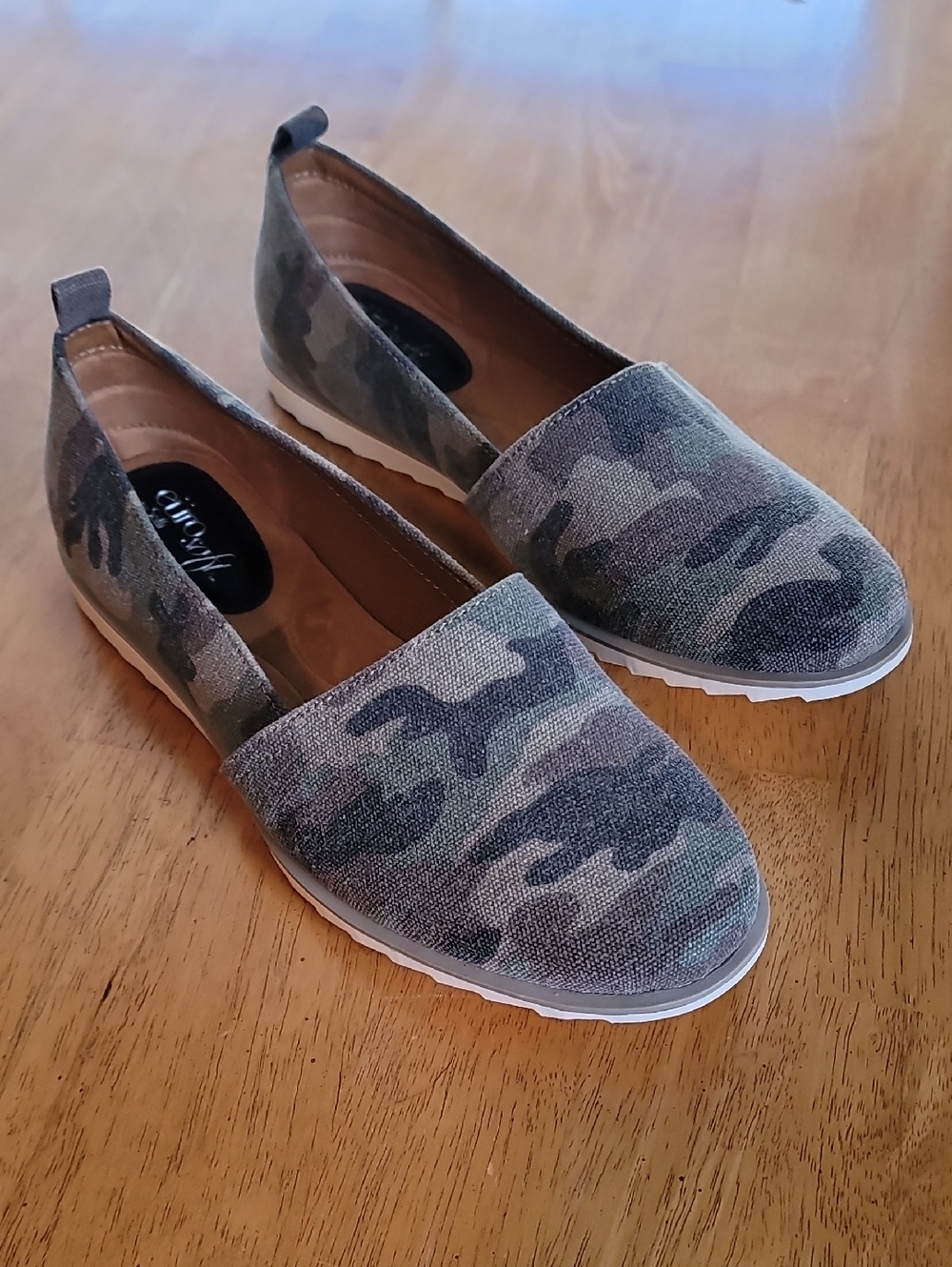 Camouflage Slip-On Flats - Women's Green Camo